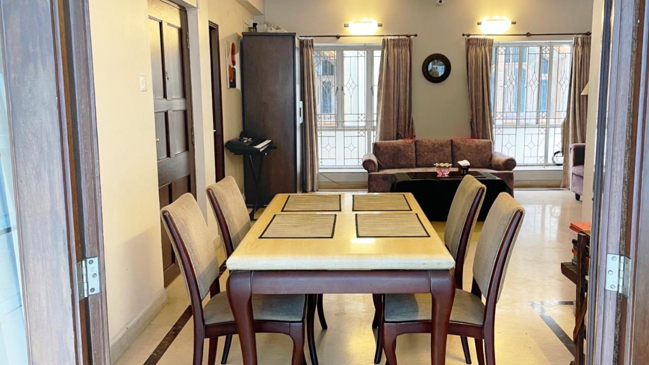 The Aster Homestay - Bedrooms & Apartments 콜카타 외부 사진