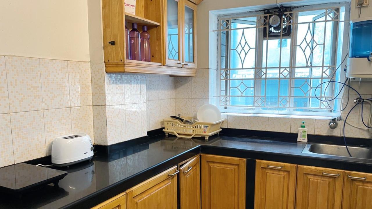 The Aster Homestay - Bedrooms & Apartments 콜카타 외부 사진