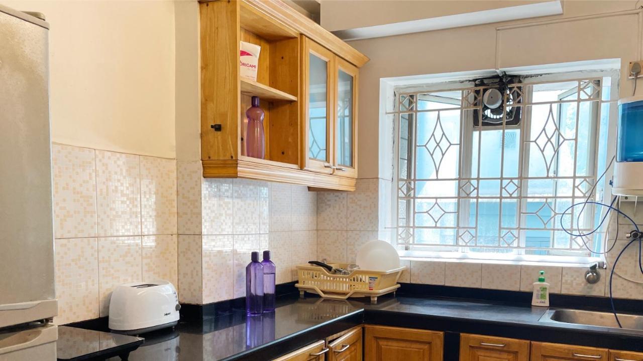 The Aster Homestay - Bedrooms & Apartments 콜카타 외부 사진